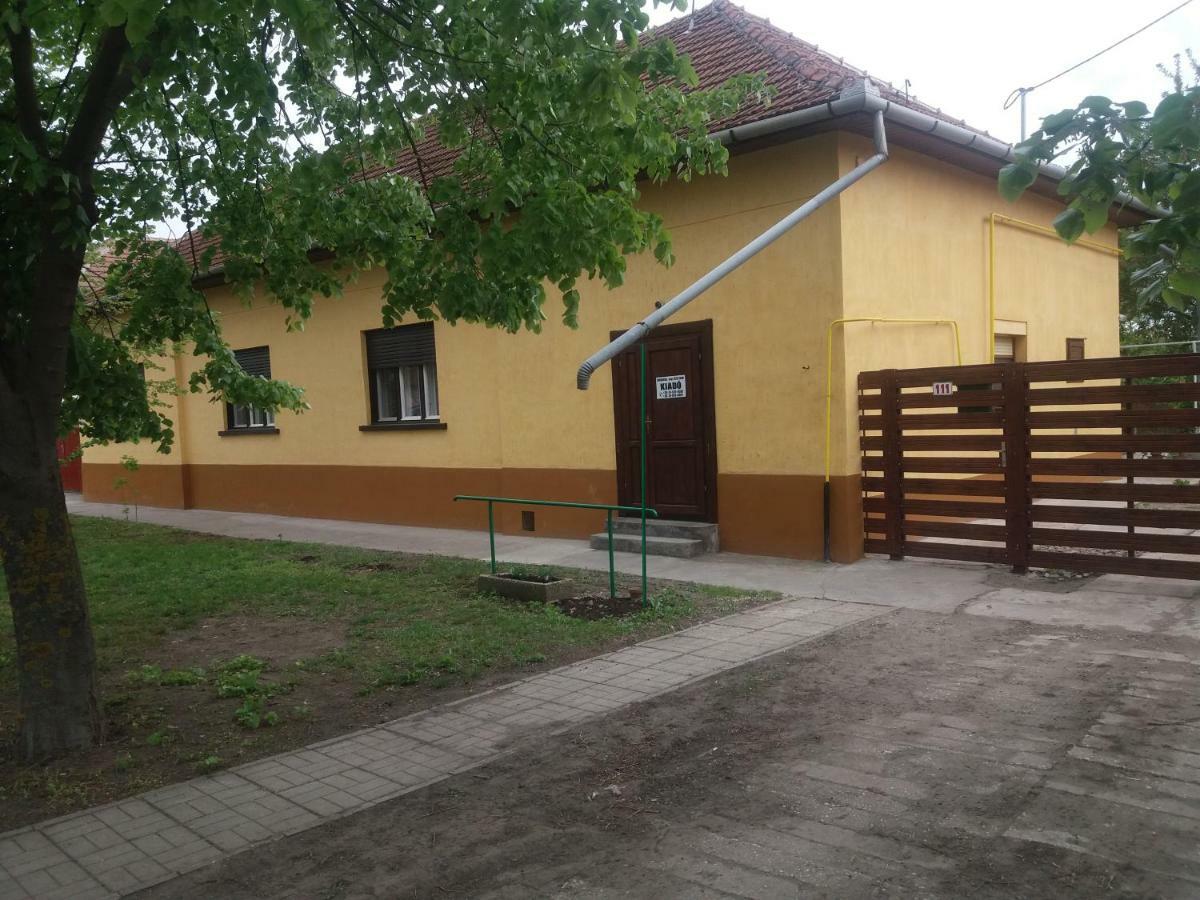 Harsfak Villa Mezokovacshaza Exterior foto