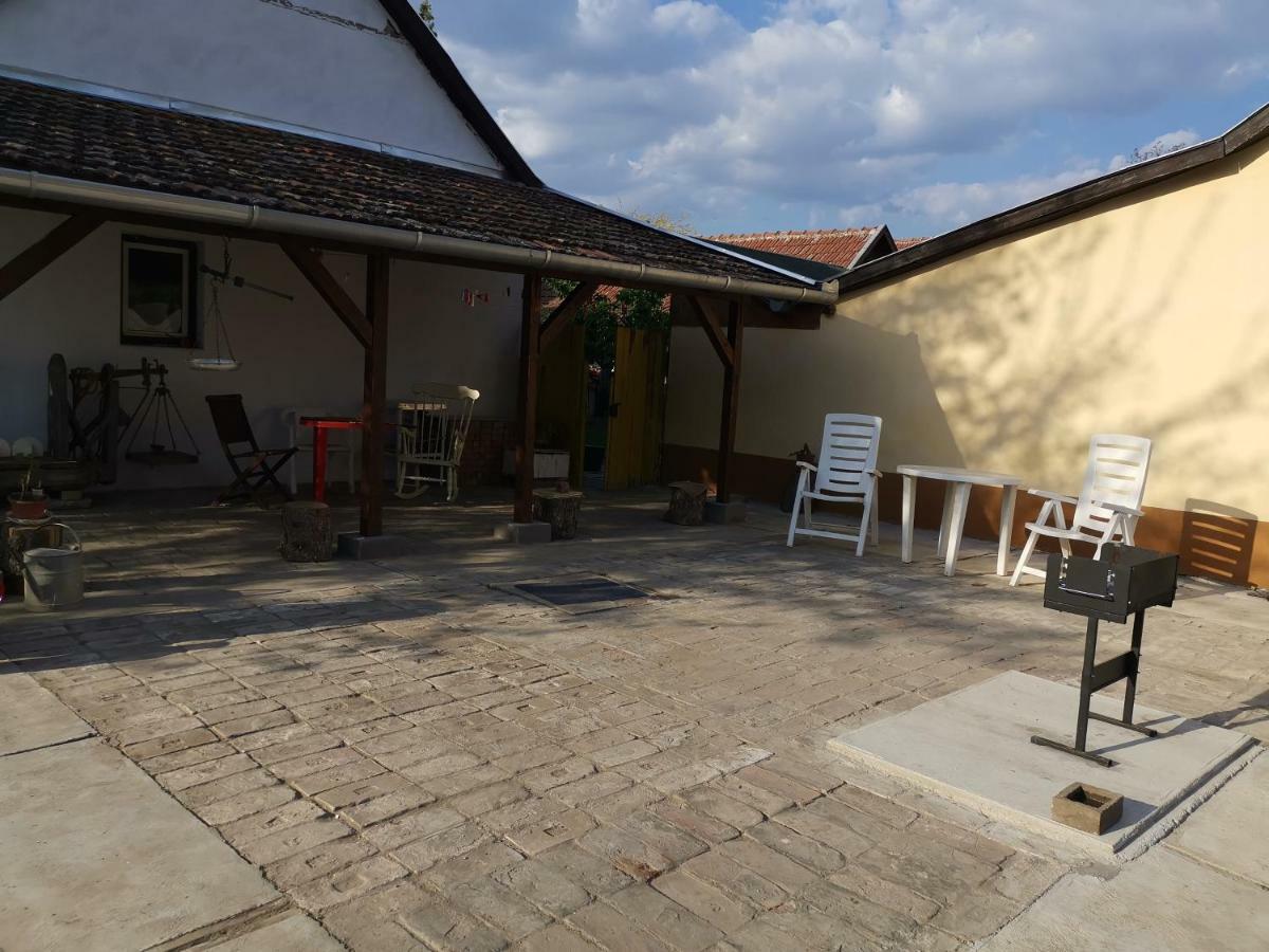 Harsfak Villa Mezokovacshaza Exterior foto